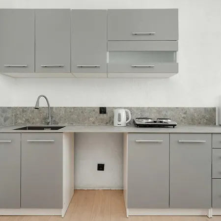 Apartman Przytulny Legionow Z Parkingiem By Renters *