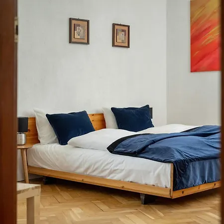 Przytulny Legionow Z Parkingiem By Renters Apartman *